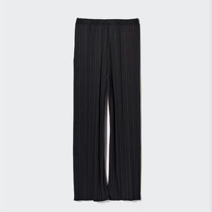 NWT UNIQLO Women’s Pleated Straight Pants